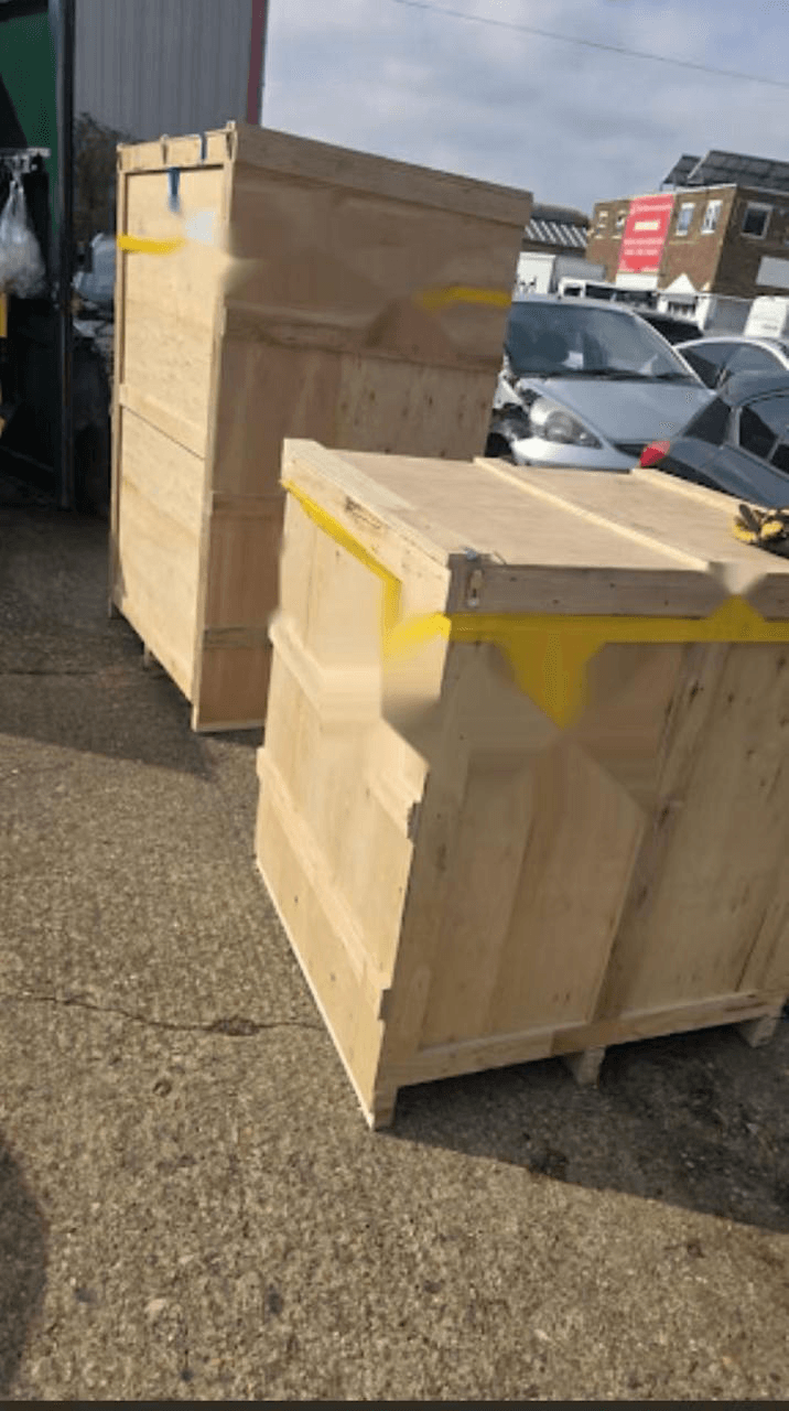 BAISEN hydraulic bollards protected by reinforced wooden crates for UK delivery